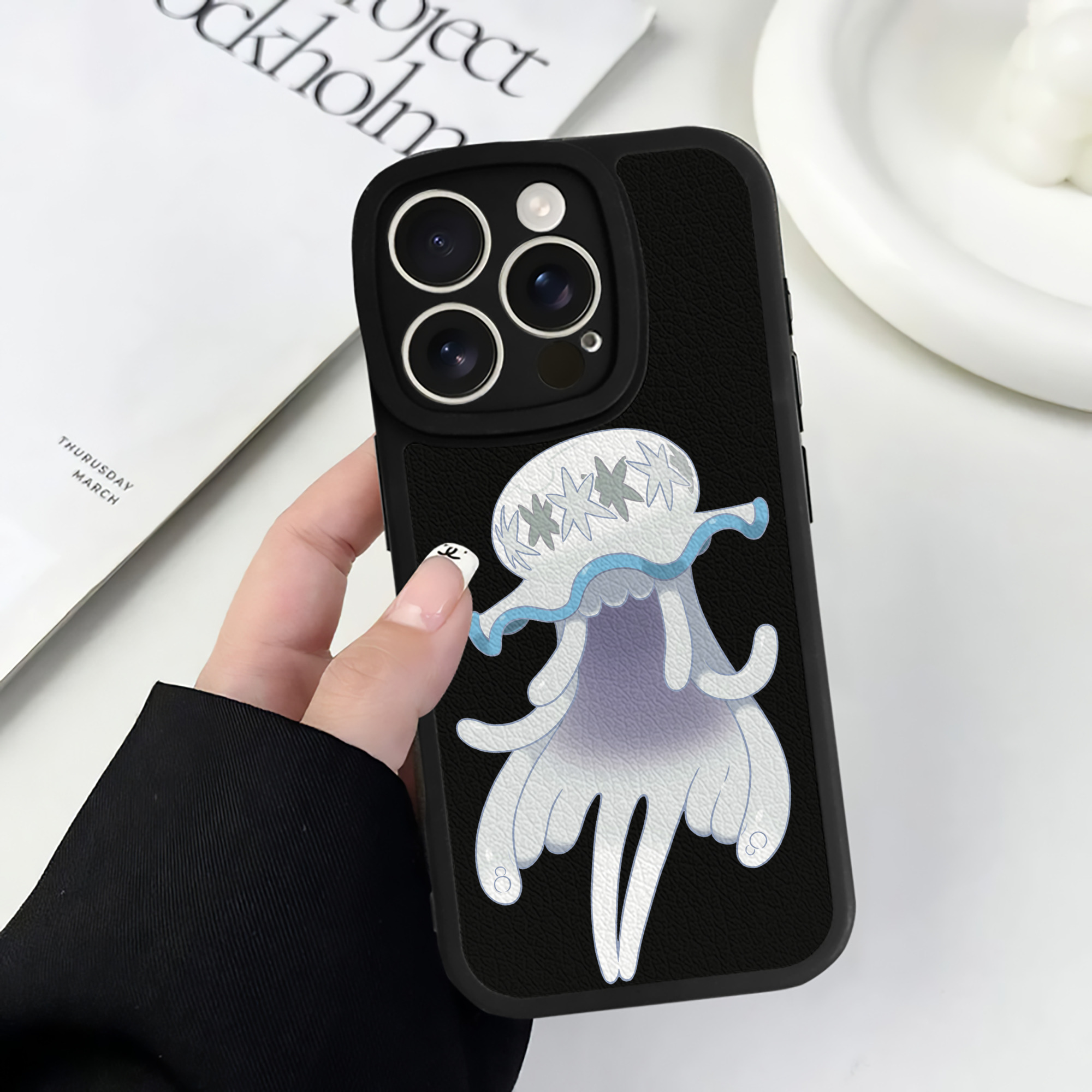 （画像用） ポケットモンスター Pokémon 【iPhone 16シリーズ対応】シリコンスマホケース（レザー調） 材質：シリコン